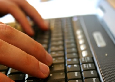 Navegar na web durante o trabalho pode melhorar produtividade